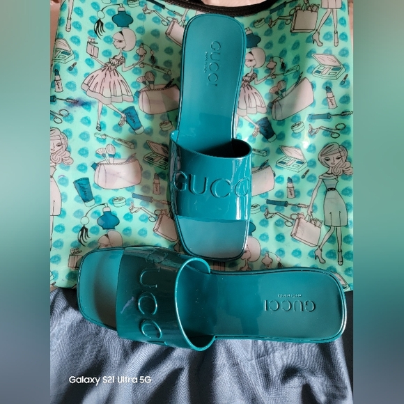 Gucci Double G Rubber Sandals Teal color size 38 (8 US) - Picture 11 of 16